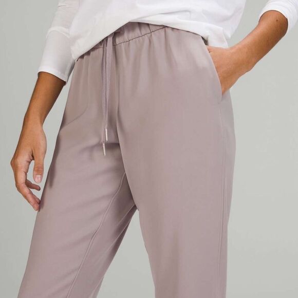 Lululemon On the Fly Jogger 28" *Woven in Dark Chrome - Picture 5 of 10